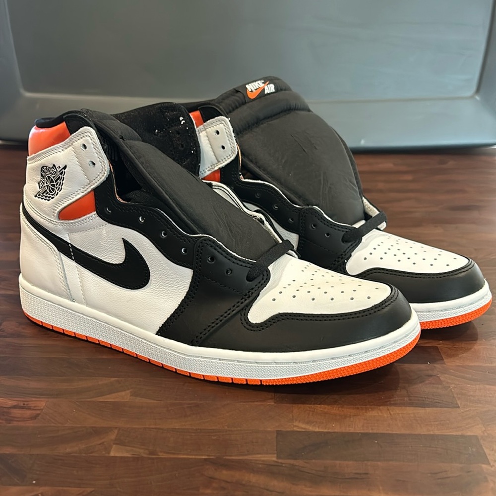 New Nike Air Jordon 1 Retro